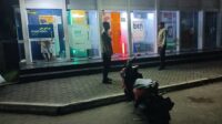 Polsek Batulayar Intensifkan Patroli Malam Antisipasi Gangguan Kamtibmas (4) Polsek Batulayar Intensifkan Patroli, Warga Rasakan Manfaatnya