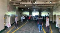 Arus Libur Lancar, Polsek Kawasan Pelabuhan Lembar Pastikan Keamanan Penumpang (2) Sinergi Pengamanan Pelabuhan Lembar Hadapi Lonjakan Penumpang