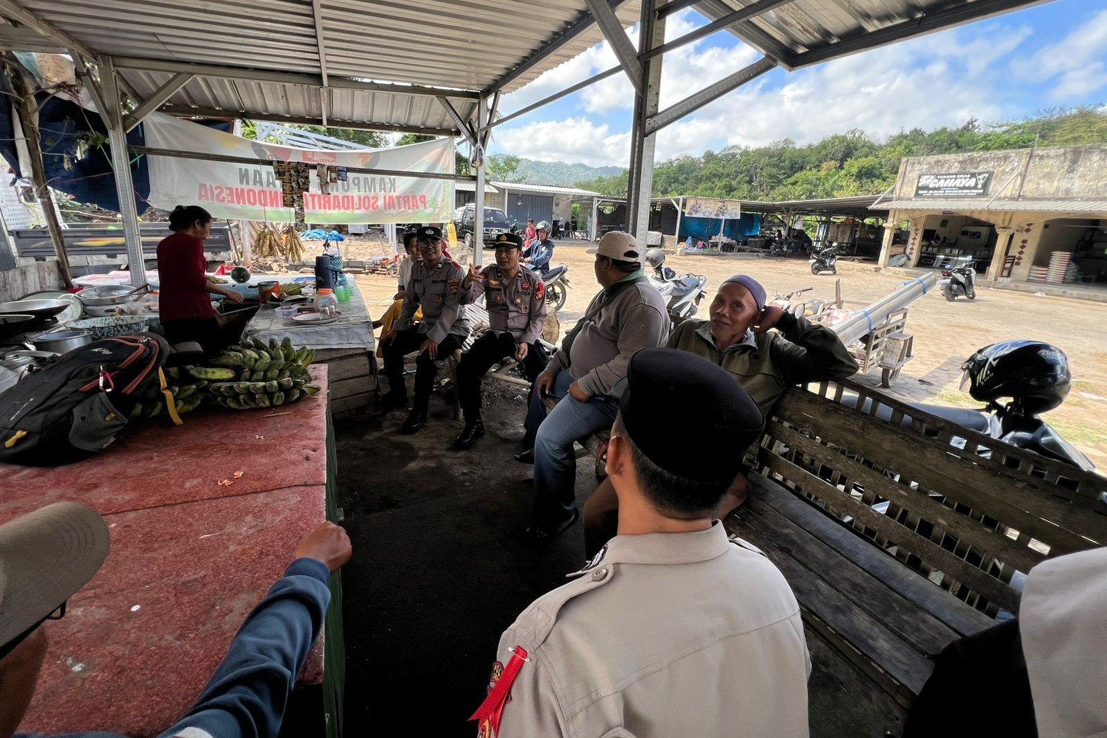 Lombok Barat Fokuskan Pembinaan Kamtibmas pada Buruh dan Juru Parkir
