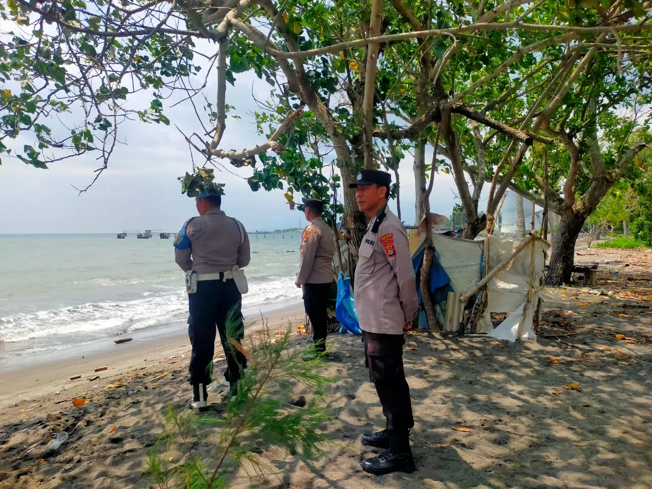 Tingkatkan Rasa Aman Warga, Polsek Gerung Sisir Area Wisata dan Perkantoran