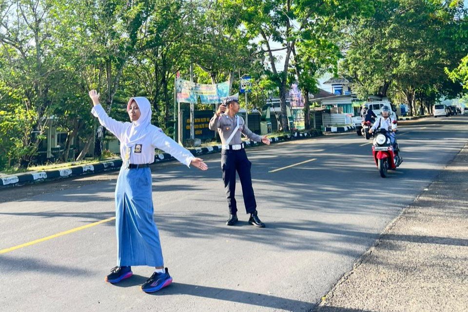 Disiplin Sejak Dini, Satlantas Lombok Barat Bentuk Pelajar Pelopor Keselamatan Jalan